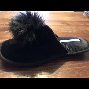 Victoria Secret Slippers-NWT
